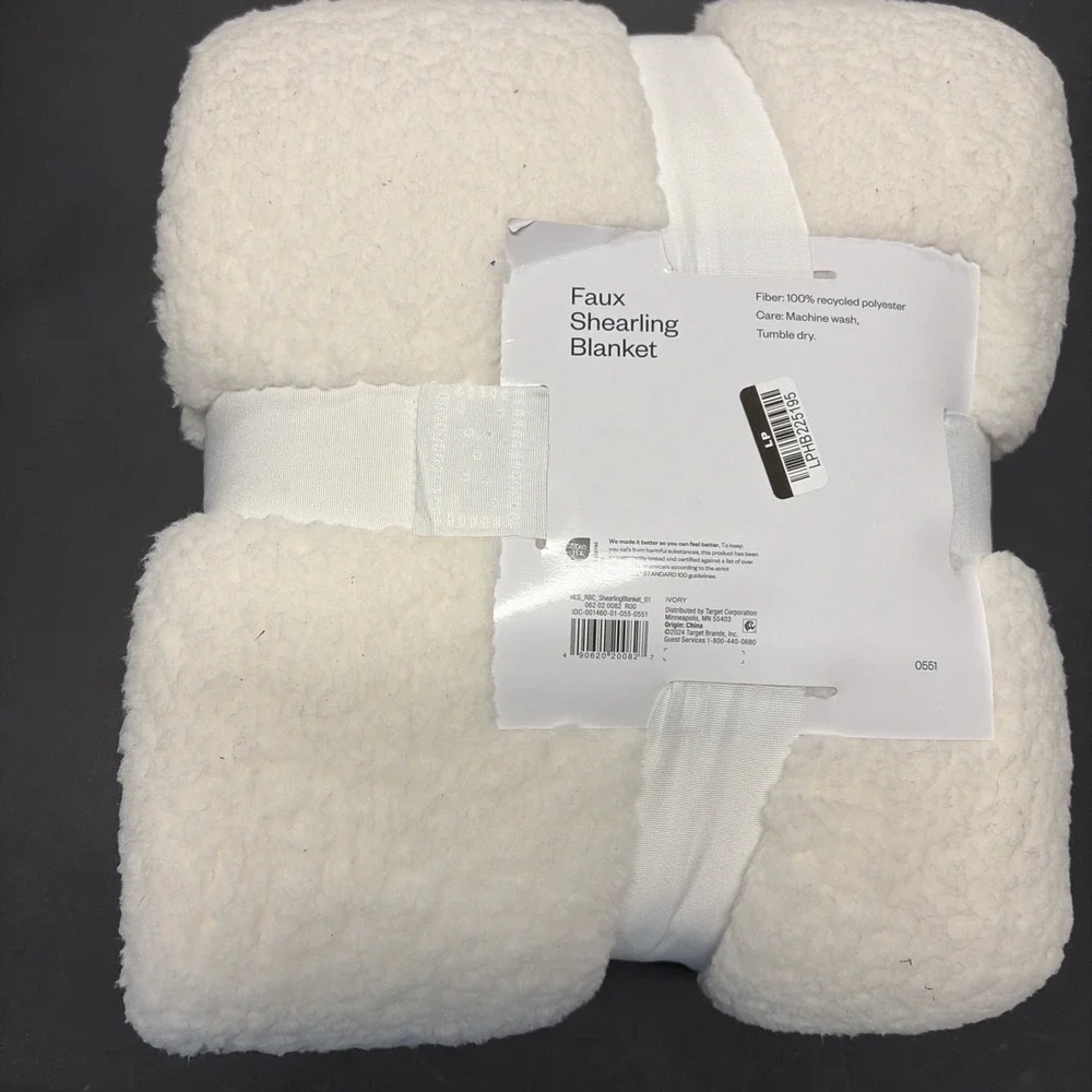 Twin/ Twin XL Sherpa Faux Shearling Blanket White Room Essentials blanket